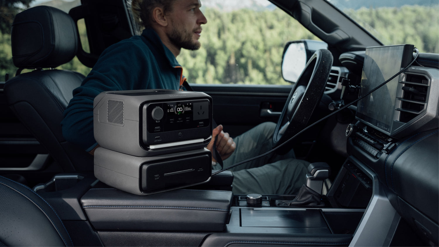 EcoFlow RIVER 3 Plus EB300 extra battery 140W USB-C charging in car for road trips